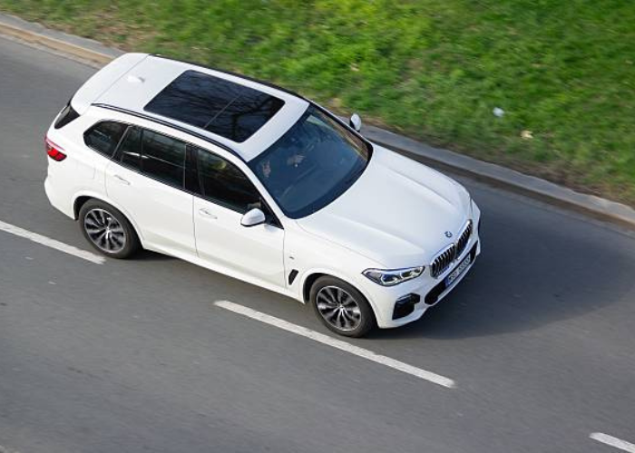 The most popular car rental choice among Indian travelers, SUVs offer the perfect mix of safety, versatility, and road performance.